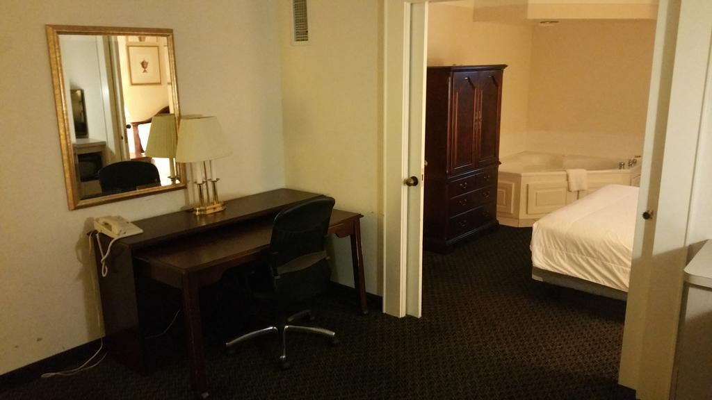 Imperial Swan Hotel And Suites Lakeland Bagian luar foto