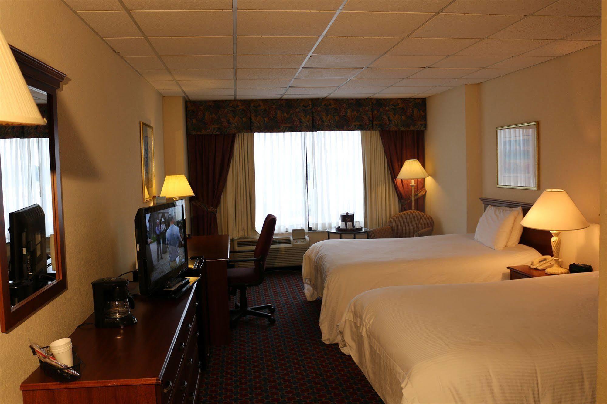 Imperial Swan Hotel And Suites Lakeland Bagian luar foto